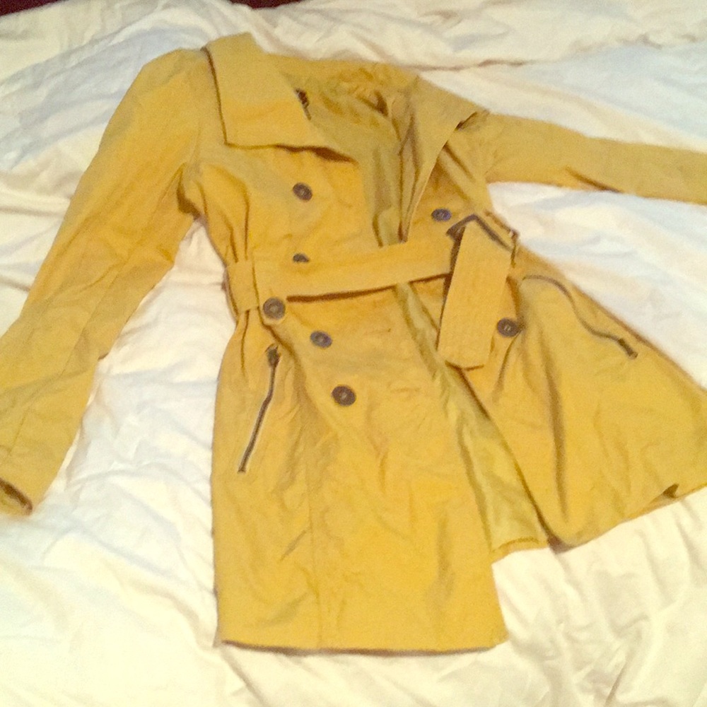 Trench coat -color is mustard 4th pic is accurate